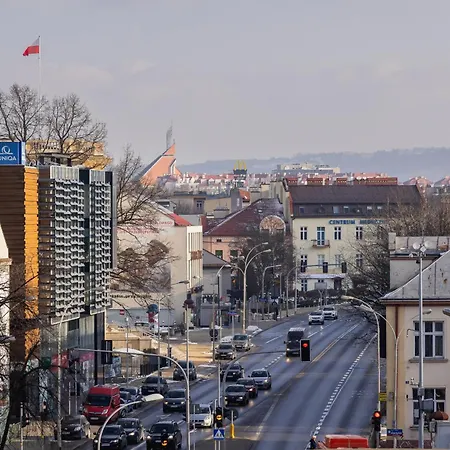 Center One-bedroom With Bathtub By Renters Апартаменты *