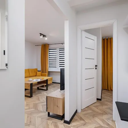 Center One-bedroom With Bathtub By Renters Apartment