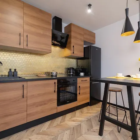 Center One-bedroom With Bathtub By Renters *
