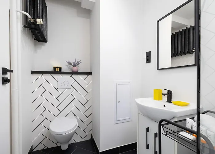 Center One-bedroom With Bathtub By Renters 아파트 *